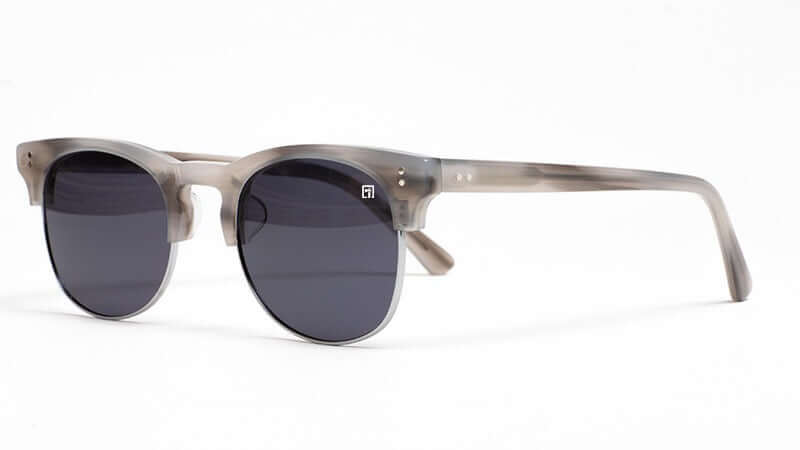 The Walter Glossy Riviera Gray / Smoke Sunglasses